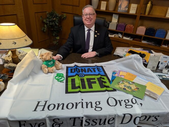 Chad Esch, Bannan Funeral Home, receives Gift of Life Michigan’s 2026 Funeral Professional Champion